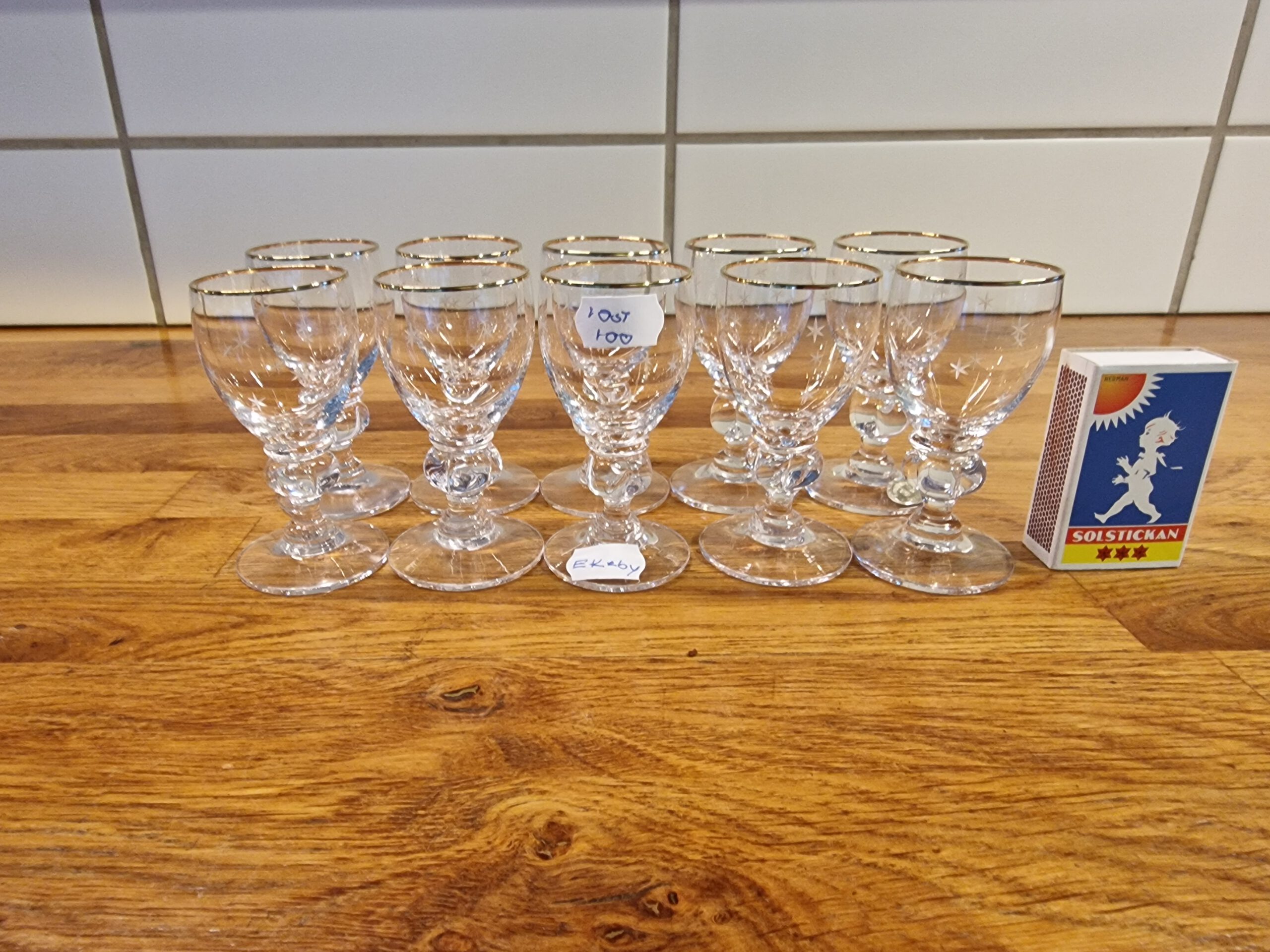 4403) Snapsglas 10 st. 100 kr.