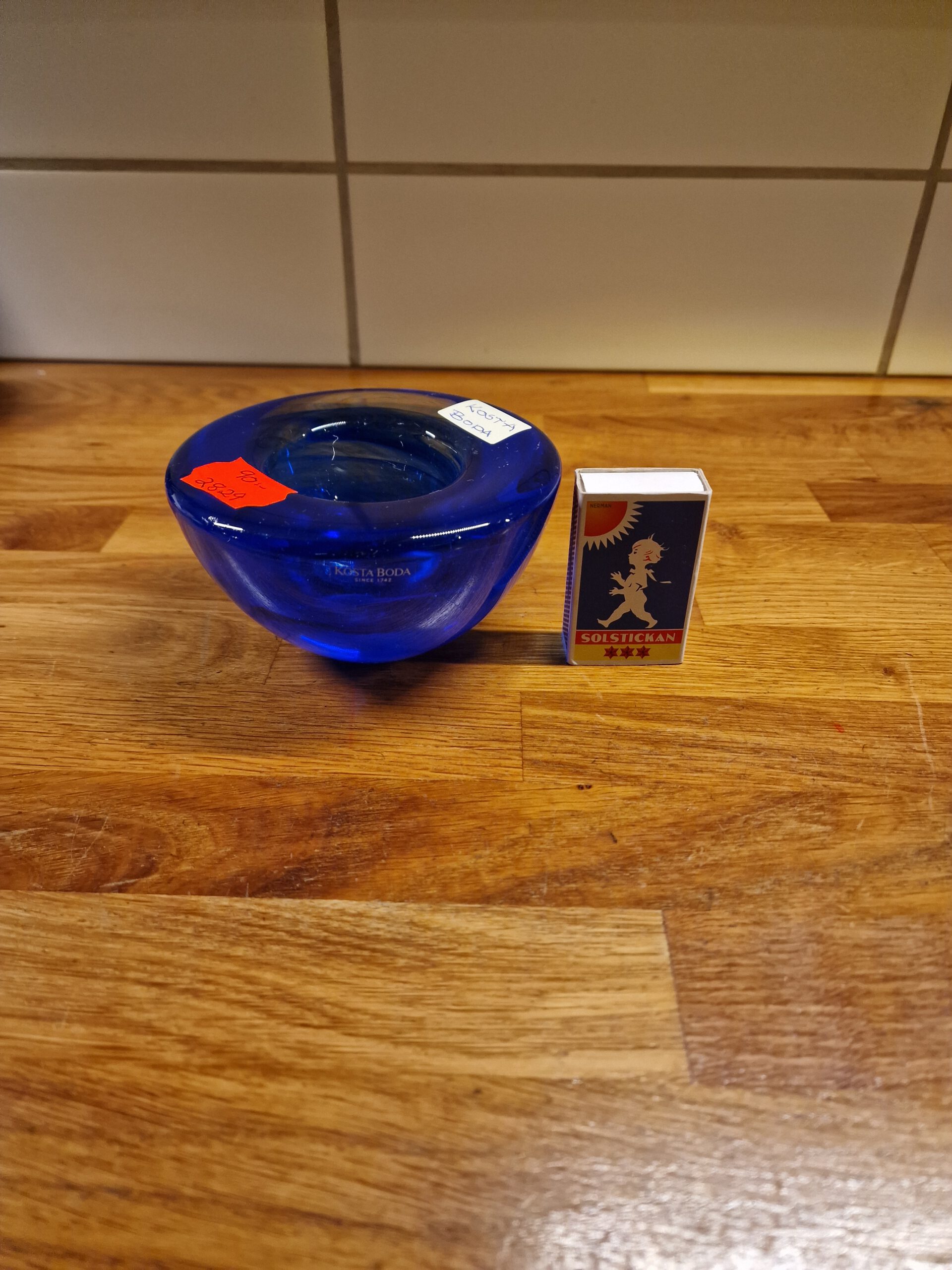 2829) Kosta Boda ljuslykta Atoll 90 kr.